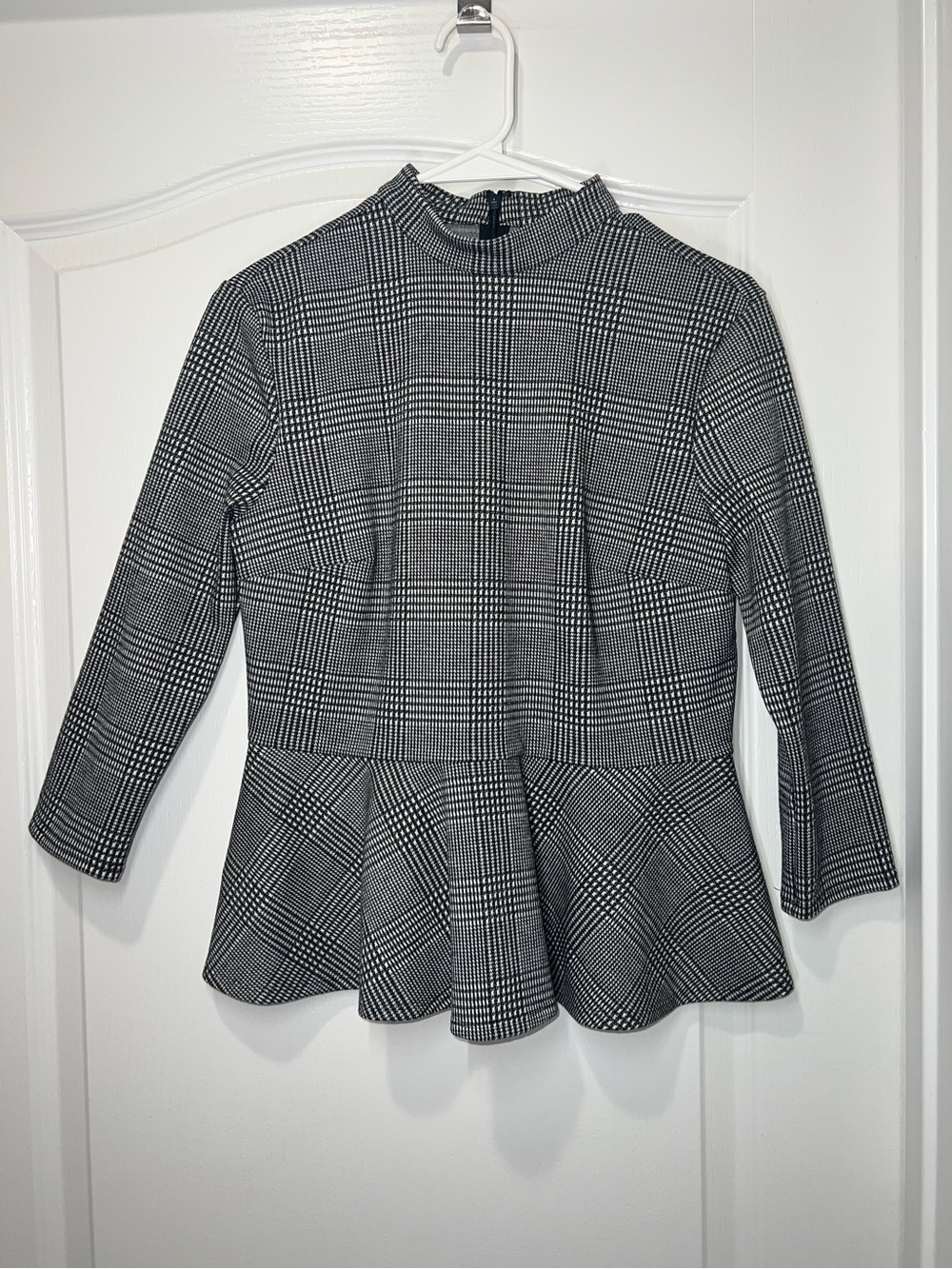 Lord & Taylor Plaid 3/4 Sleeve Peplum Top Women’s Size Small